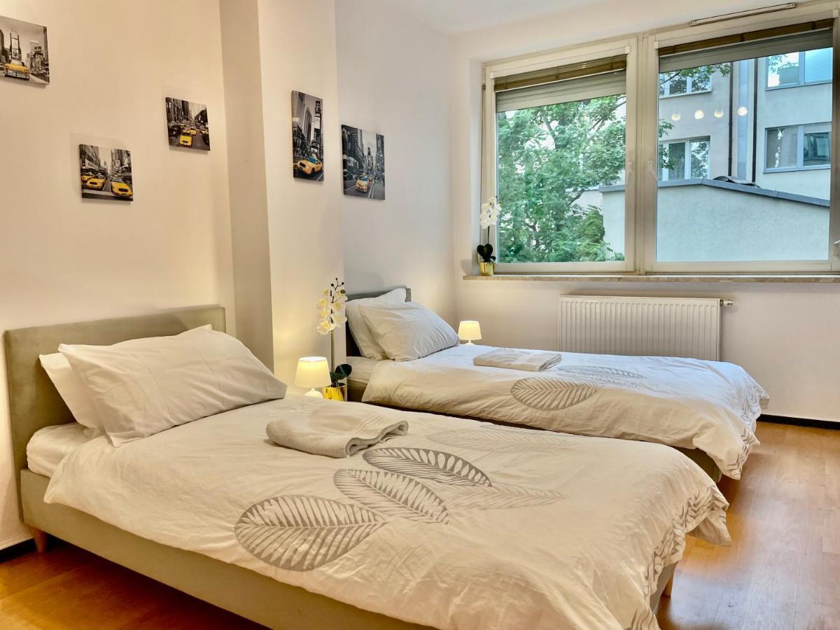 Warsaw Concierge Wola Ratusz Apartamento Exterior foto