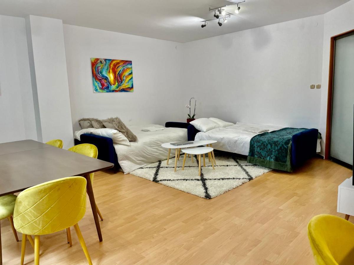 Warsaw Concierge Wola Ratusz Apartamento Exterior foto